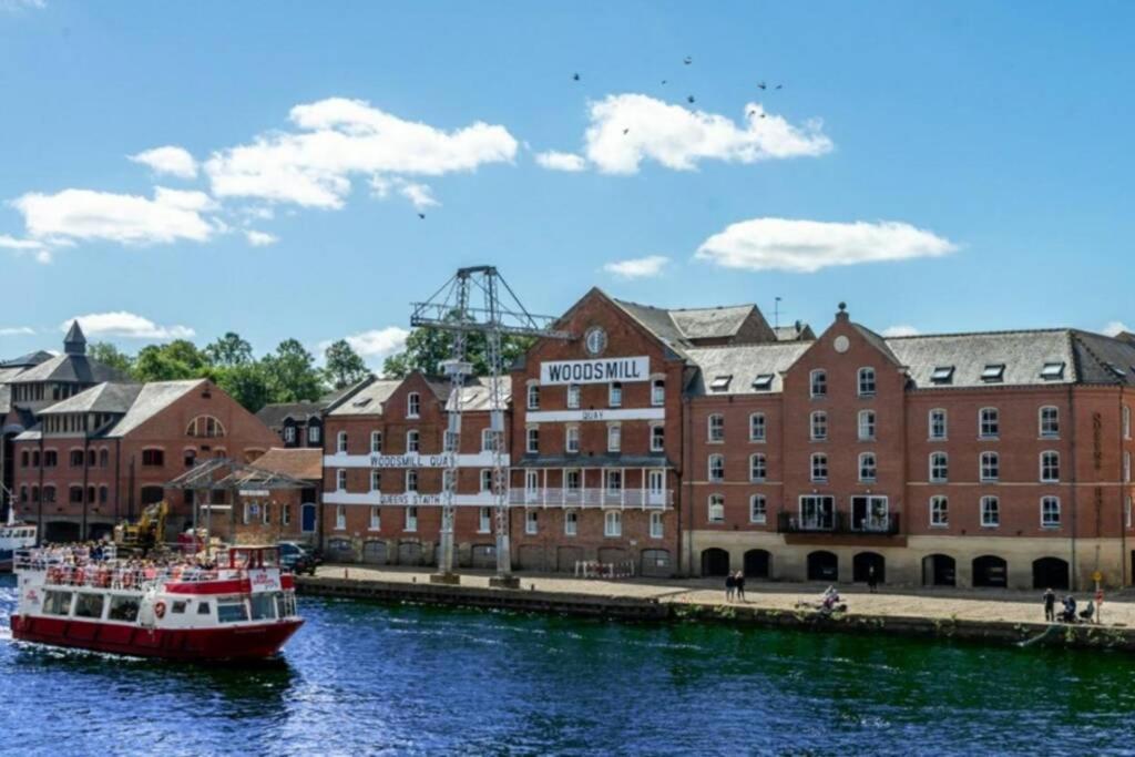 The Riverside At Woodsmill Quay With Parking York Kültér fotó